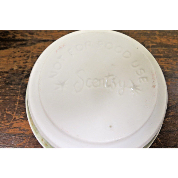 Scentsy Twinkle Little Star Wax Warmer Baby Nursery Retired Tested Mid Size - Picture 6 of 8